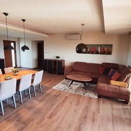 Casa Grande - Violette, Silver And Golden With Park And Sea View *